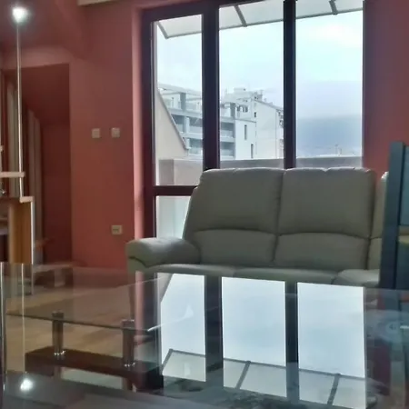Ajax City Hotel