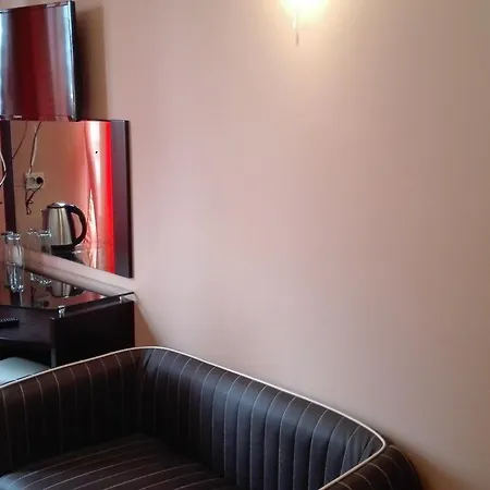 Ajax City Hotel