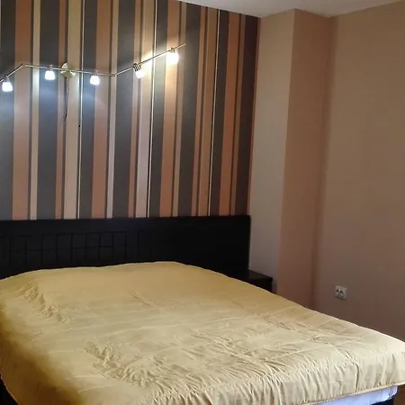 Ajax City Hotel
